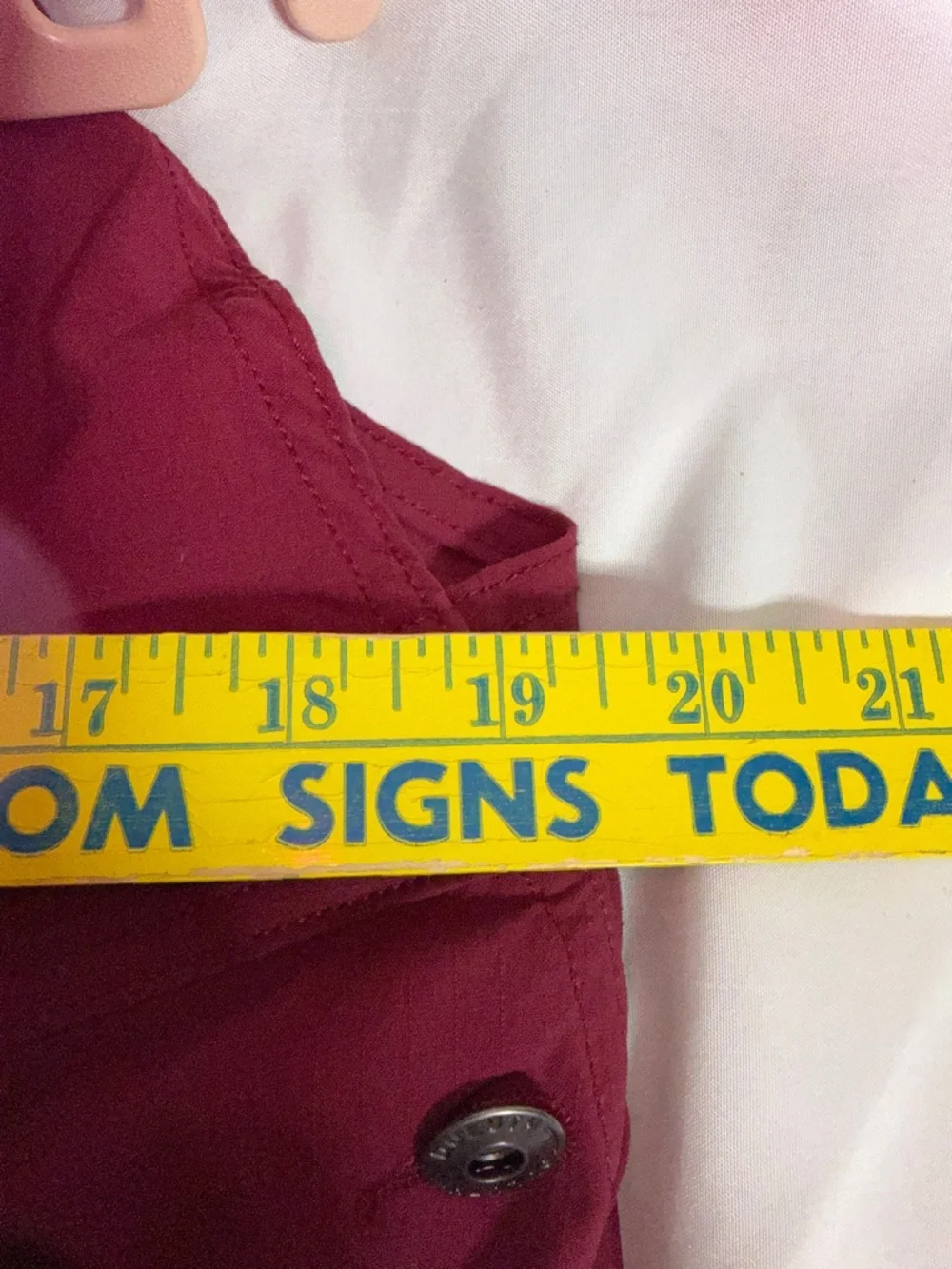 Duluth Trading Co Wine heirloom gardening Short Overalls - Picture 11 of 15